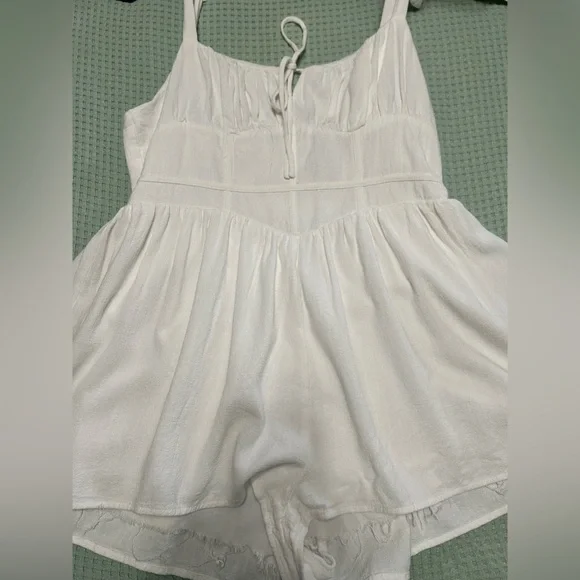 Princess Polly White Romper - Picture 4 of 8